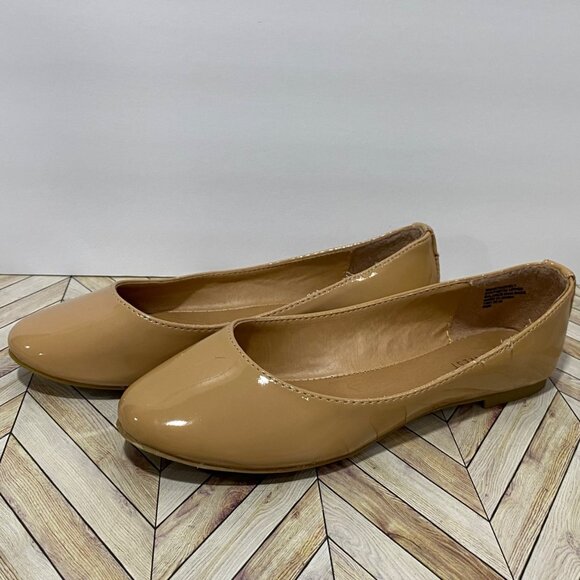 Nine West Beige Patent Ballet Flats Smartmove1 Size 6M Synthetic Upper NWOT - Picture 1 of 5